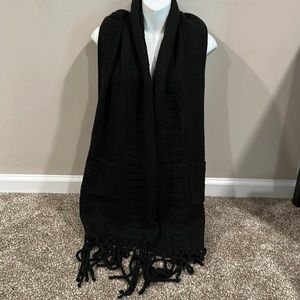 Nordstrom Black sweater scarf w/pockets
